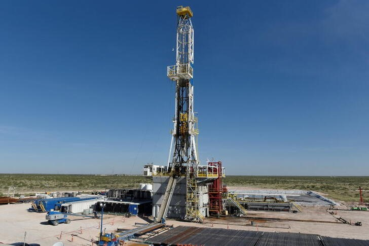 Column: U.S. oil drilling rises in response to higher prices | Reuters