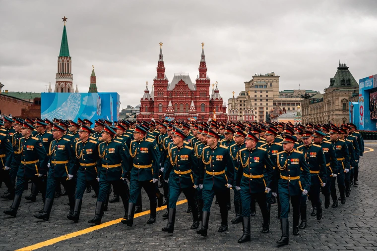 Russia faces pressure to turn the tide in Ukraine in time for country's Victory  Day