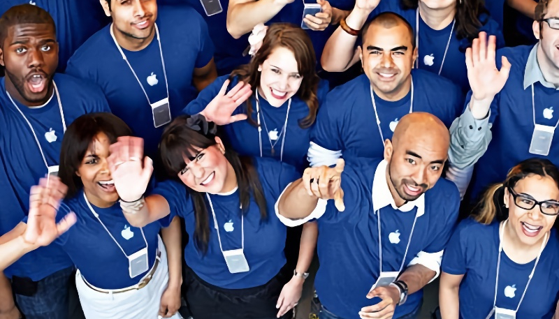 Raises On the Way for Many Apple Retail Employees in U.S.
