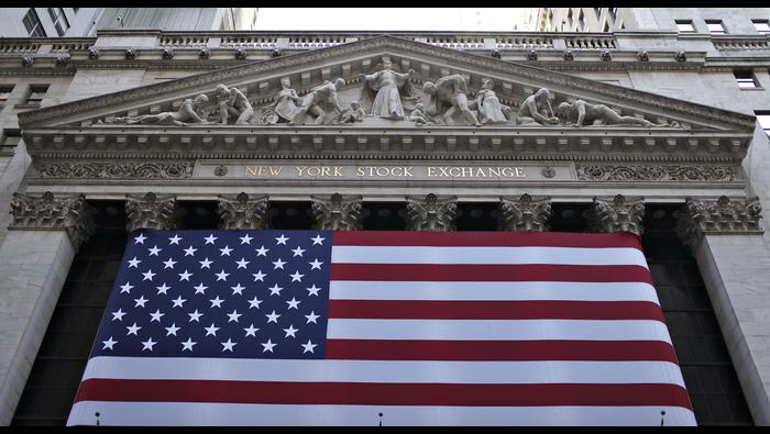 Đô la Mỹ tăng trở lại khi Fed và ECB đưa ra kế hoạch tăng lãi suất