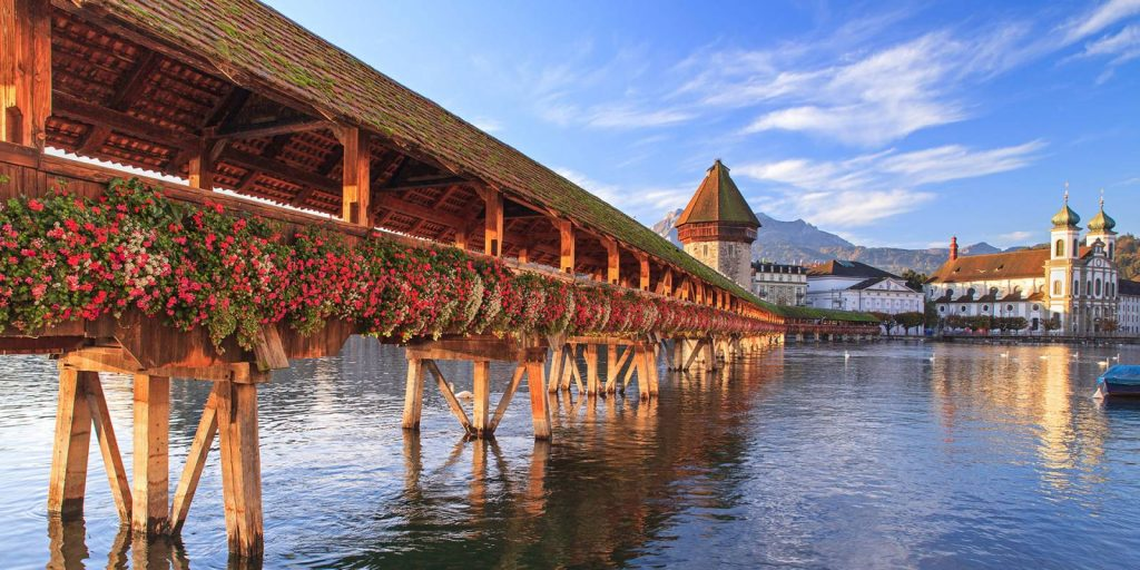 Du lịch Thụy Sĩ: Lucerne và chú sư tử buồn - ELLE Việt Nam