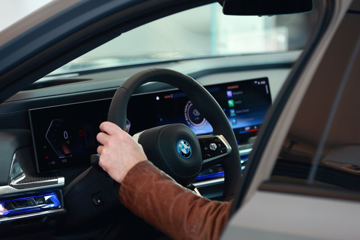 Trong một diễn biến tích cực, BMW chứng kiến ​​doanh số bán hàng của nhóm xe điện tăng 28% trong quý đầu tiên.