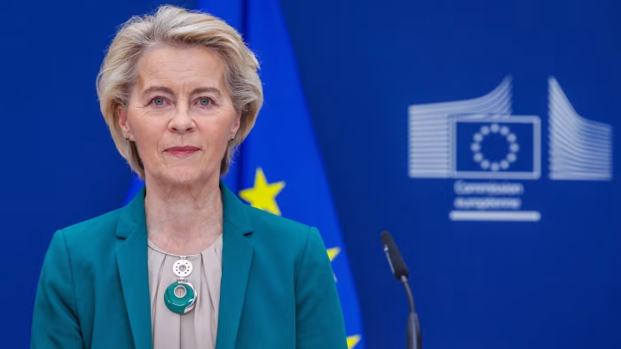 EU tạm ngừng trả đũa thương mại Mỹ sau khi Trump đe dọa áp thuế 30%