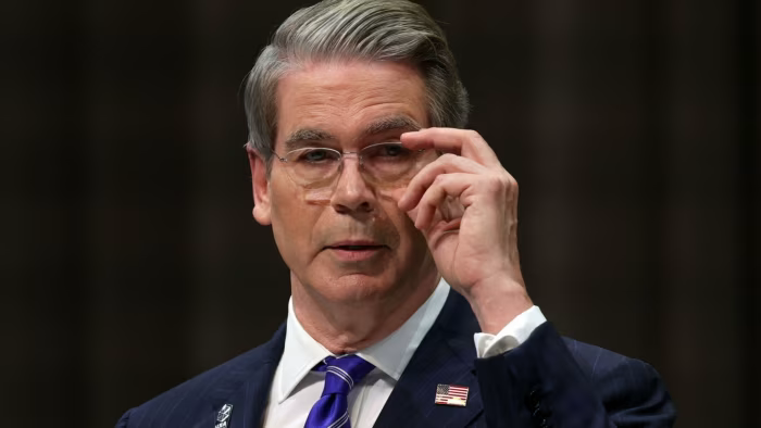 Scott Bessent kêu gọi điều tra toàn bộ tổ chức Fed